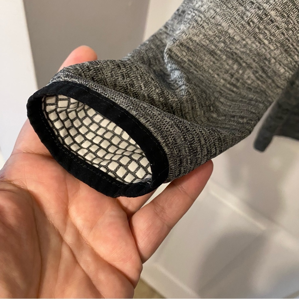 Nike Golf Men's Black and Gray 1/4 Zip-Up Sweater Dri - Fit - Picture 6 of 14